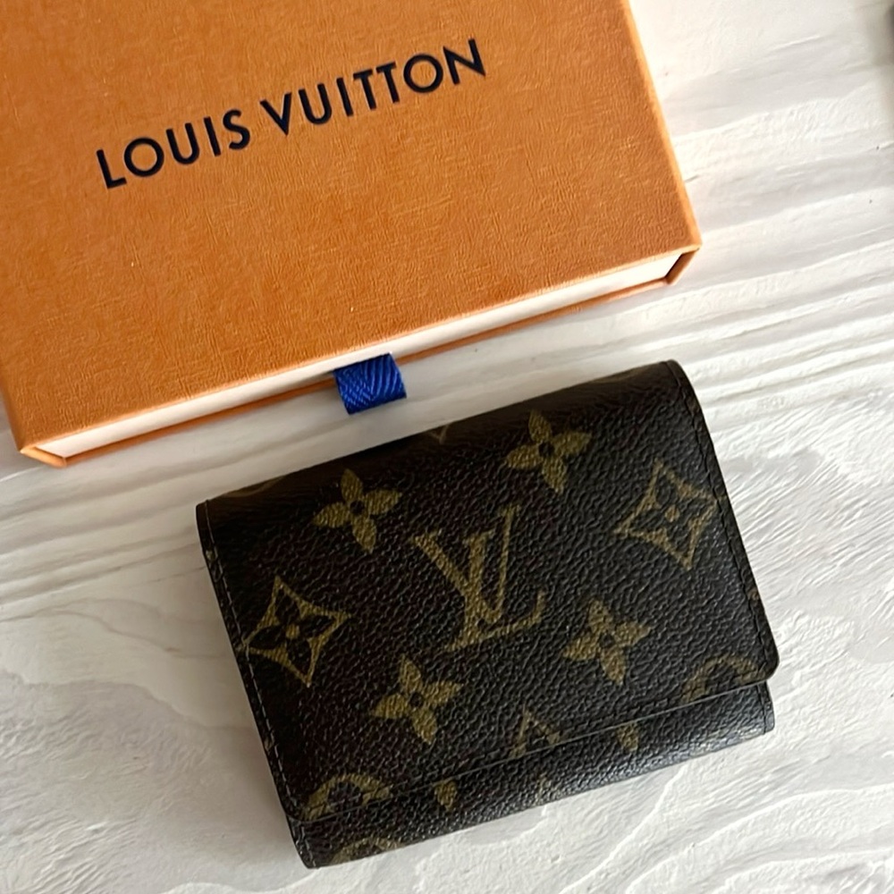 Louis Vuitton Monogram Card Holder Wallet